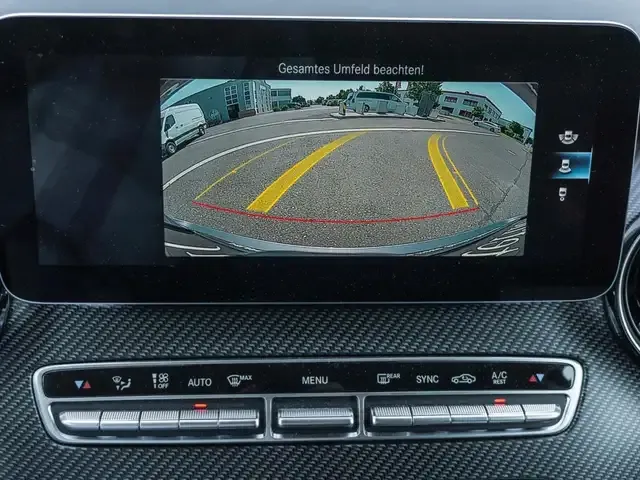 Mercedes-Benz V 250