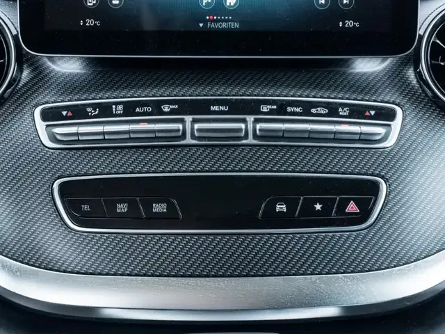 Mercedes-Benz V 250