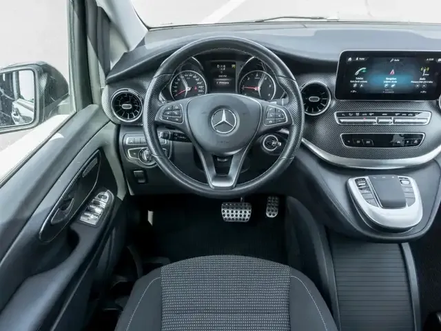 Mercedes-Benz V 250