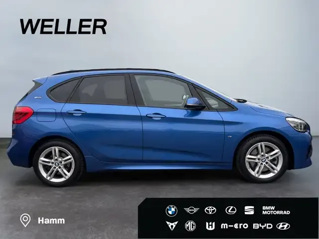 BMW 225