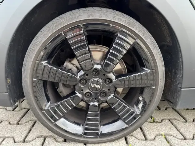 MINI Cooper Cabrio