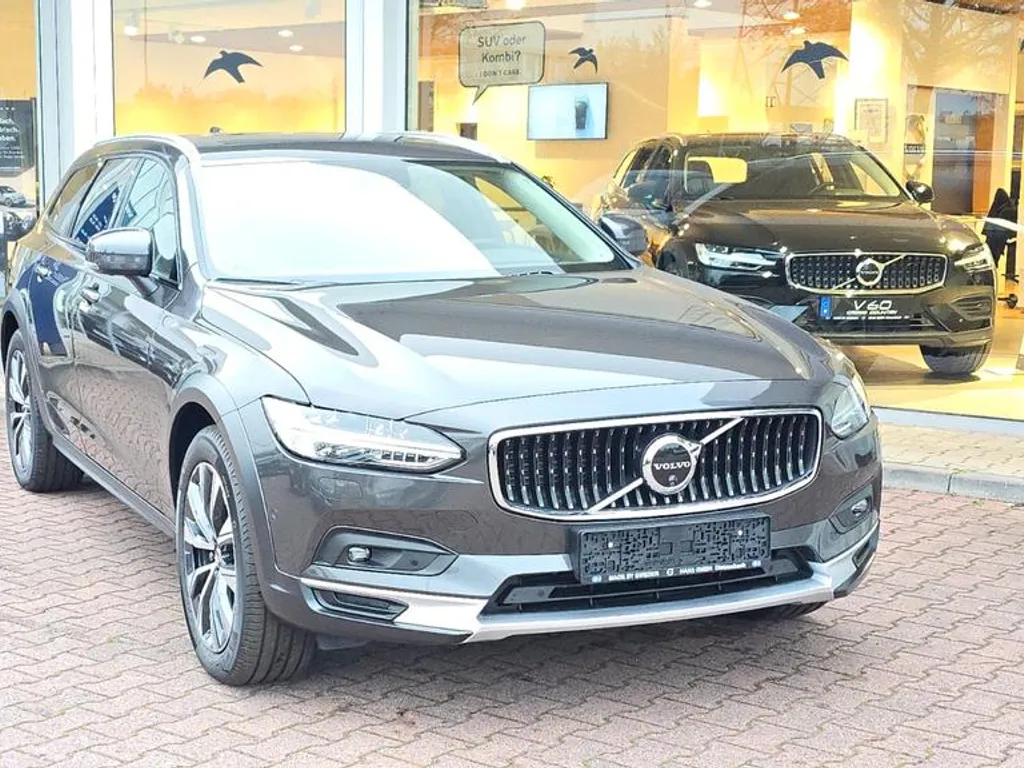 Volvo V90 Cross Country