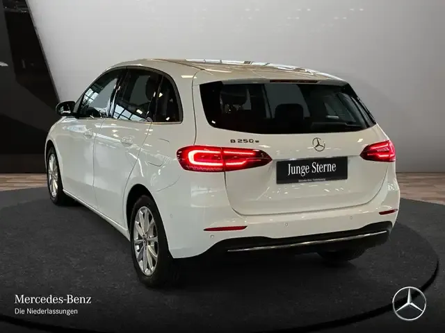 Mercedes-Benz B 250