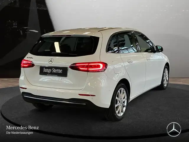 Mercedes-Benz B 250