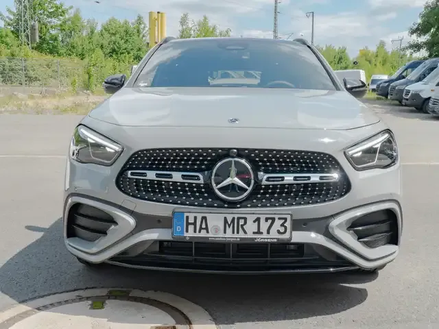 Mercedes-Benz GLA 250