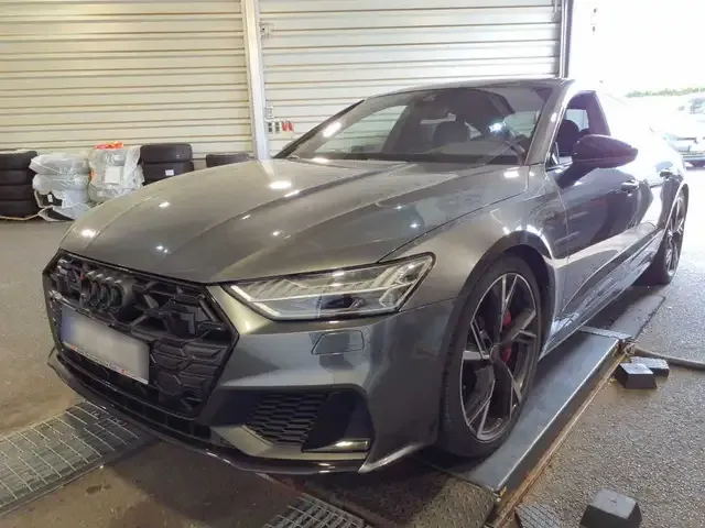Audi S7