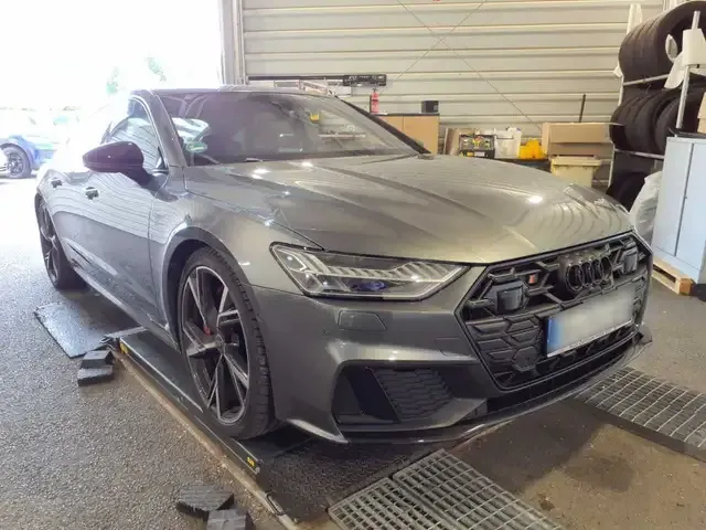 Audi S7
