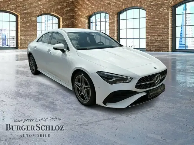 Mercedes-Benz CLA 200