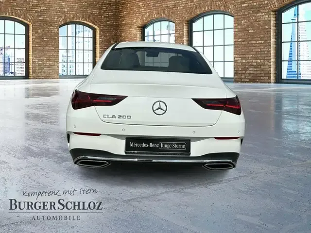 Mercedes-Benz CLA 200