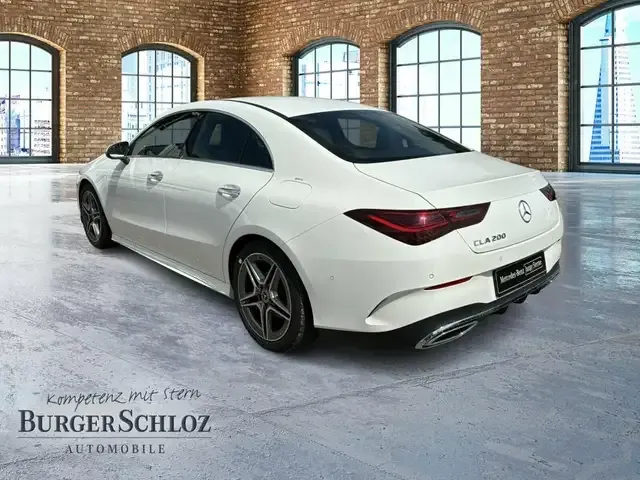 Mercedes-Benz CLA 200