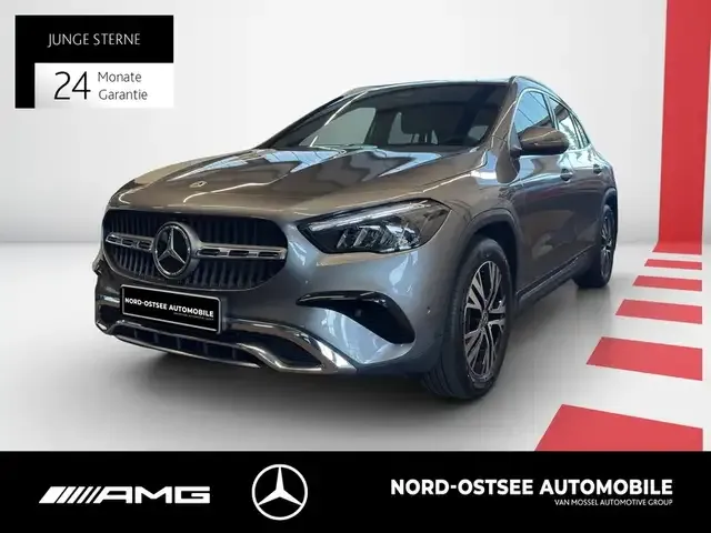 Mercedes-Benz GLA 200