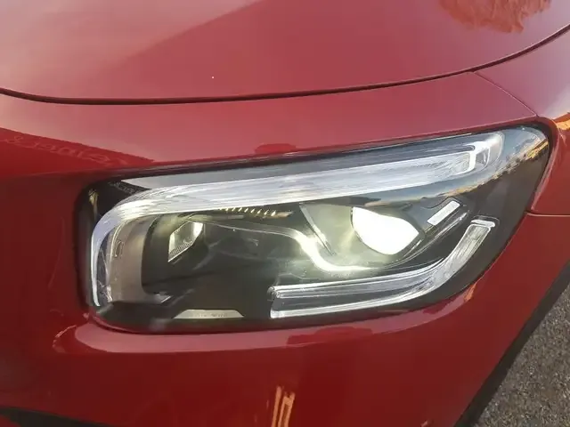 Mercedes-Benz GLB 250