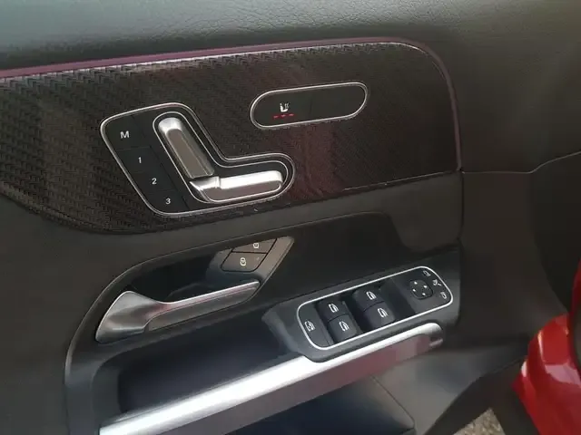 Mercedes-Benz GLB 250