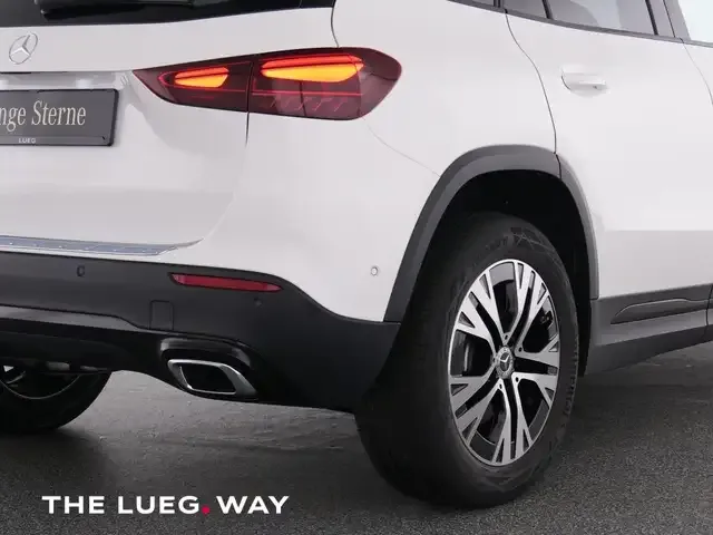 Mercedes-Benz GLA 220