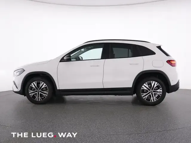 Mercedes-Benz GLA 220