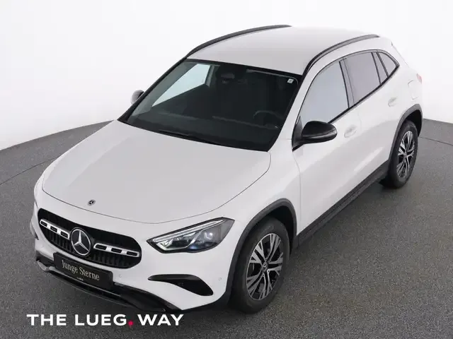 Mercedes-Benz GLA 220