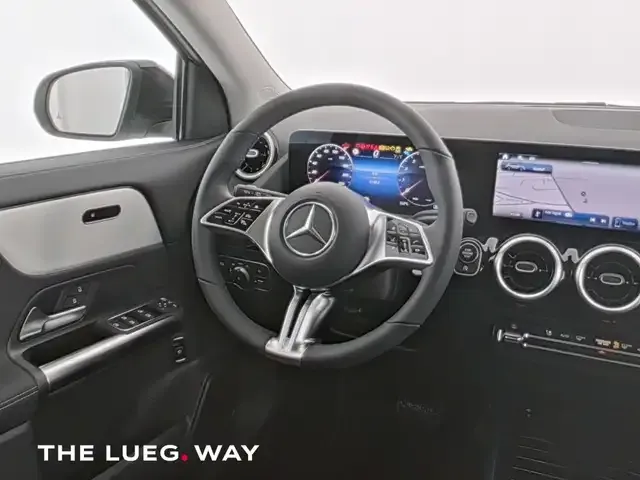 Mercedes-Benz GLA 220