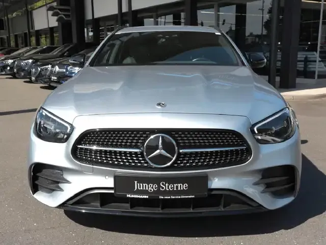 Mercedes-Benz E 300