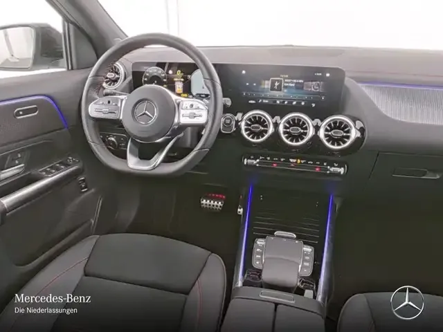 Mercedes-Benz EQA 300