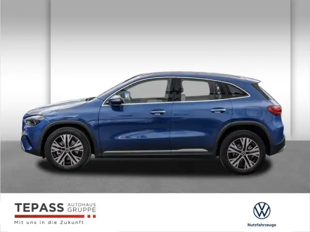 Mercedes-Benz GLA 220