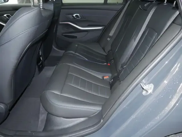 BMW 340