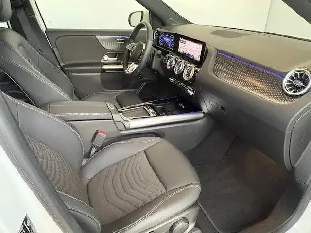 Mercedes-Benz EQA 300