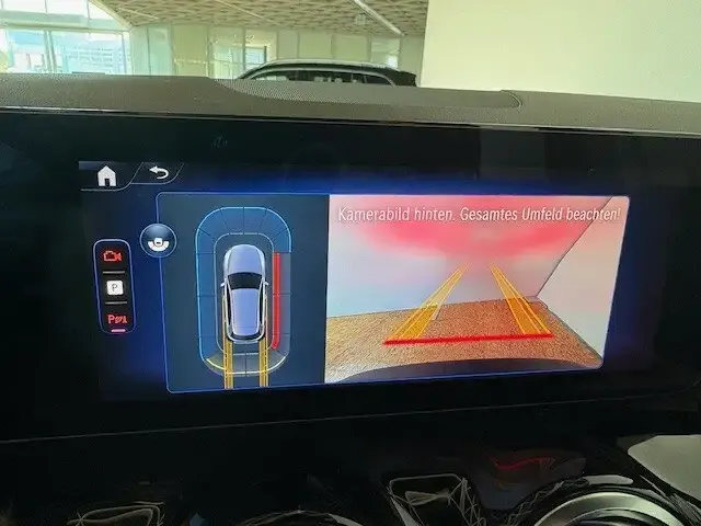 Mercedes-Benz EQA 300