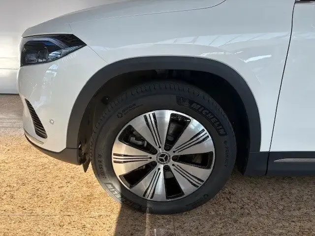 Mercedes-Benz EQA 300
