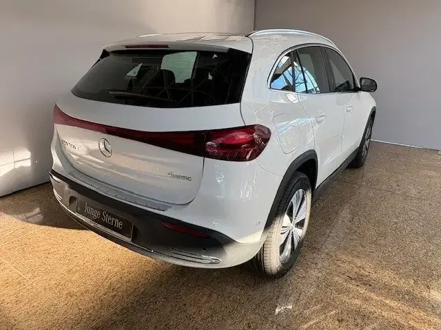 Mercedes-Benz EQA 300