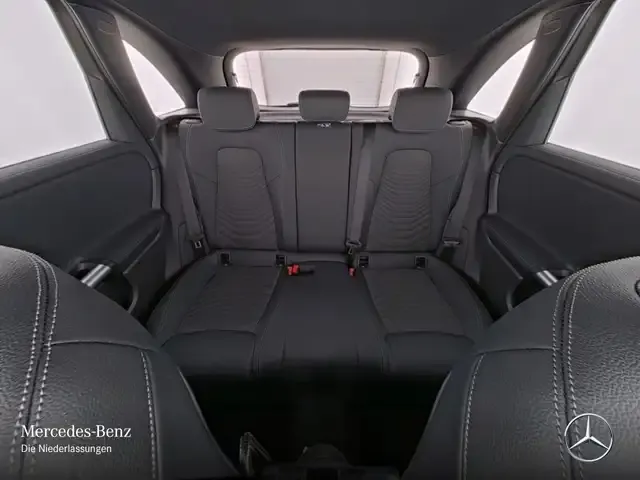 Mercedes-Benz B 220
