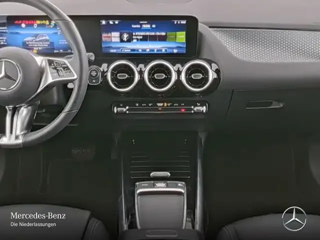 Mercedes-Benz B 220