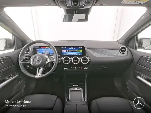 Mercedes-Benz B 220