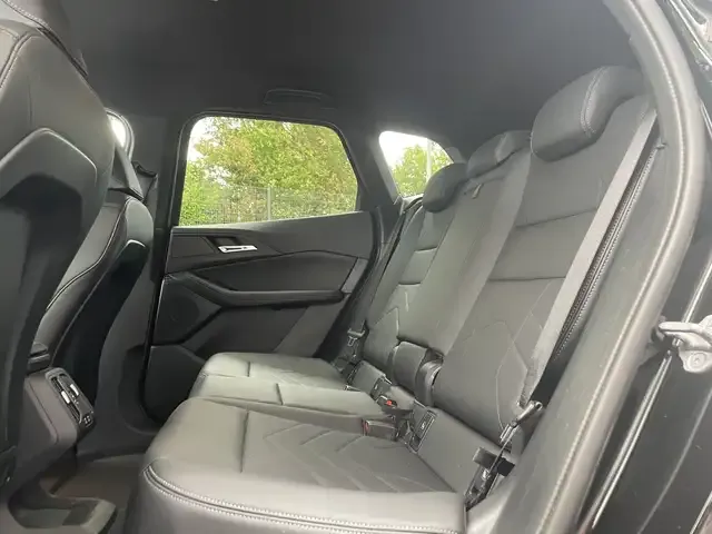 BMW 225