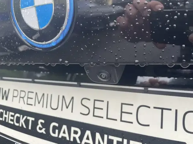 BMW 225