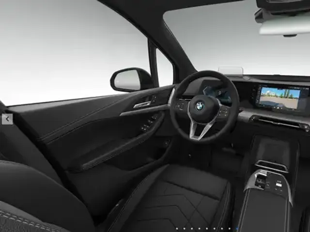 BMW 225