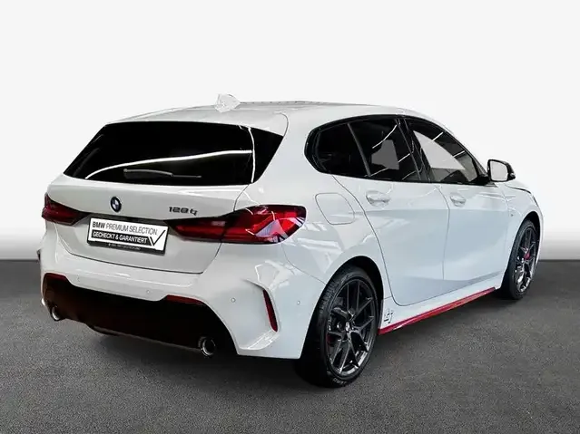 BMW 128