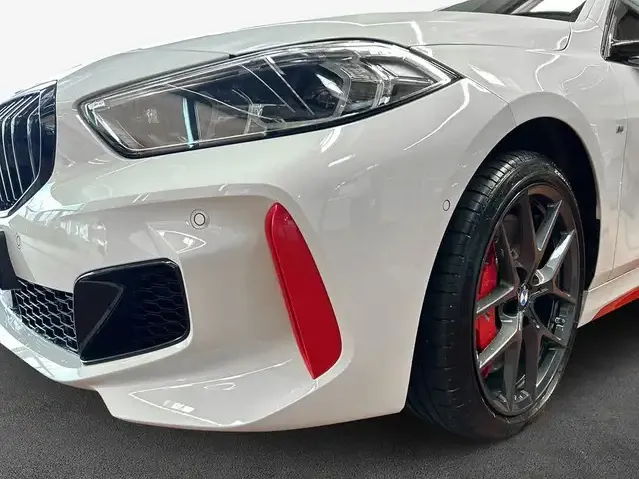 BMW 128