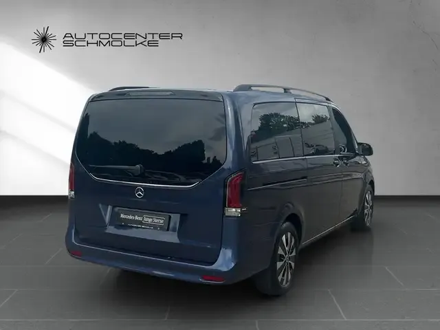 Mercedes-Benz V 220
