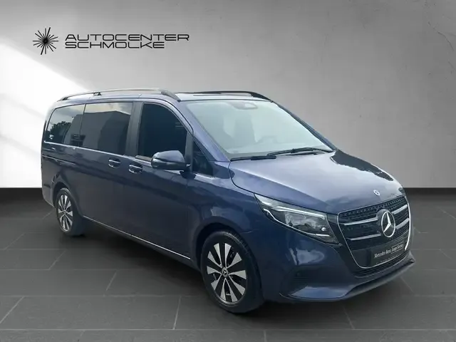 Mercedes-Benz V 220