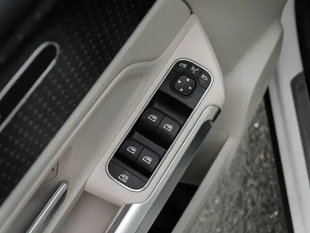 Mercedes-Benz EQB 250