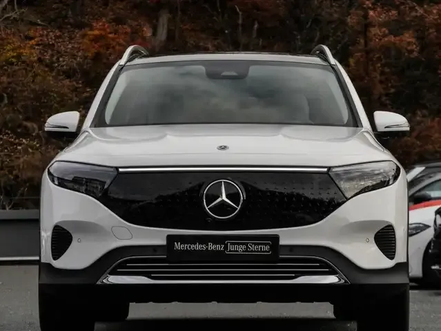 Mercedes-Benz EQB 250