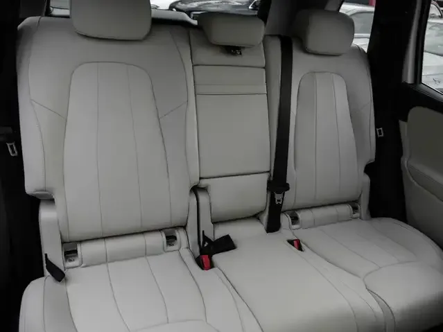 Mercedes-Benz EQB 250