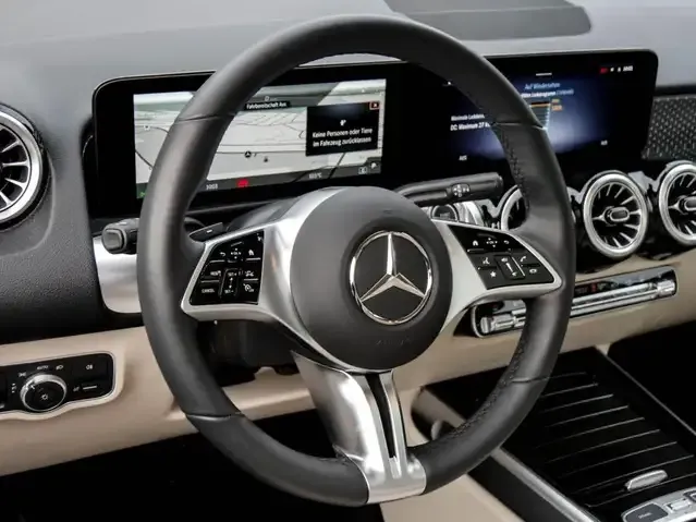 Mercedes-Benz EQB 250