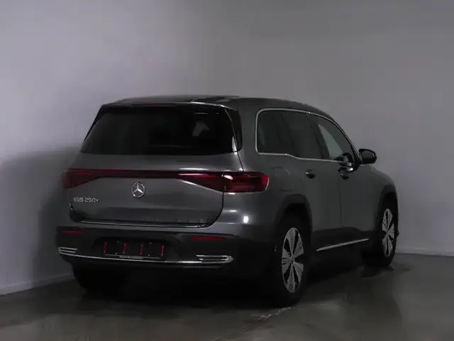 Mercedes-Benz EQB 250