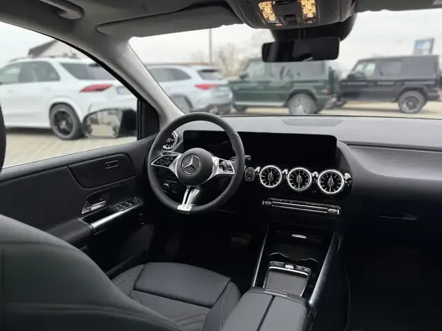Mercedes-Benz B 200