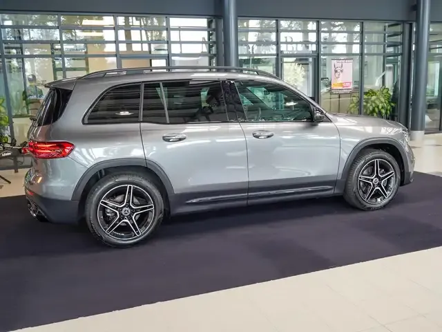 Mercedes-Benz GLB 200