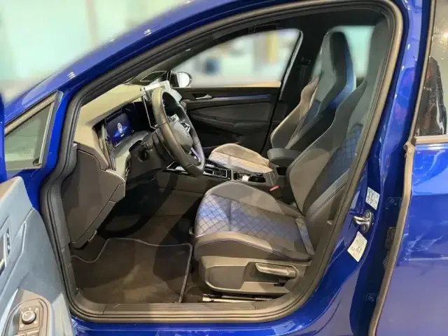 Volkswagen Golf R