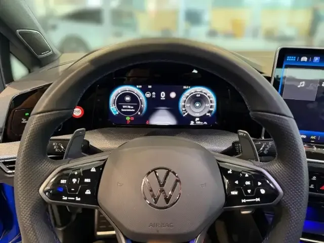 Volkswagen Golf R