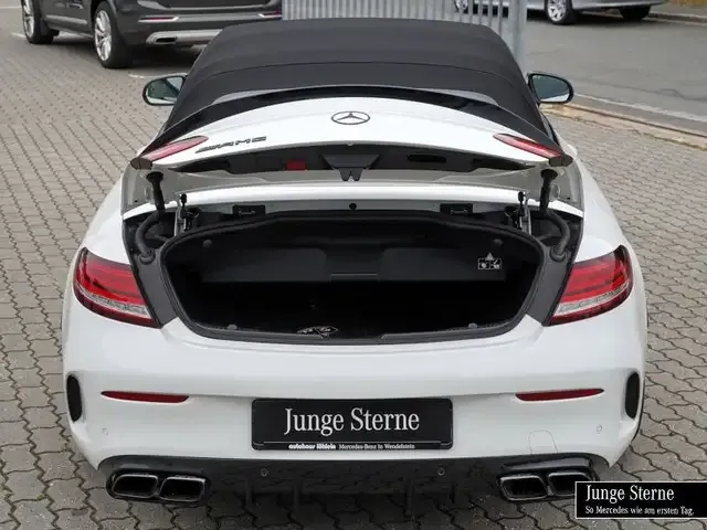 Mercedes-Benz C 63 AMG