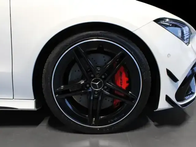 Mercedes-Benz Sonstige